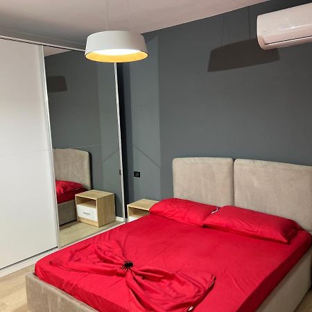 Amion Apartment In Center Of Tirana Exterior foto