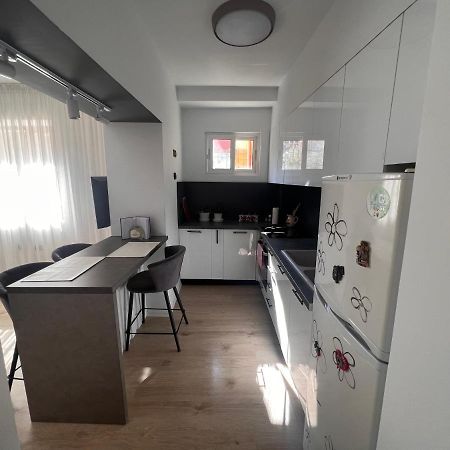 Amion Apartment In Center Of Tirana Exterior foto