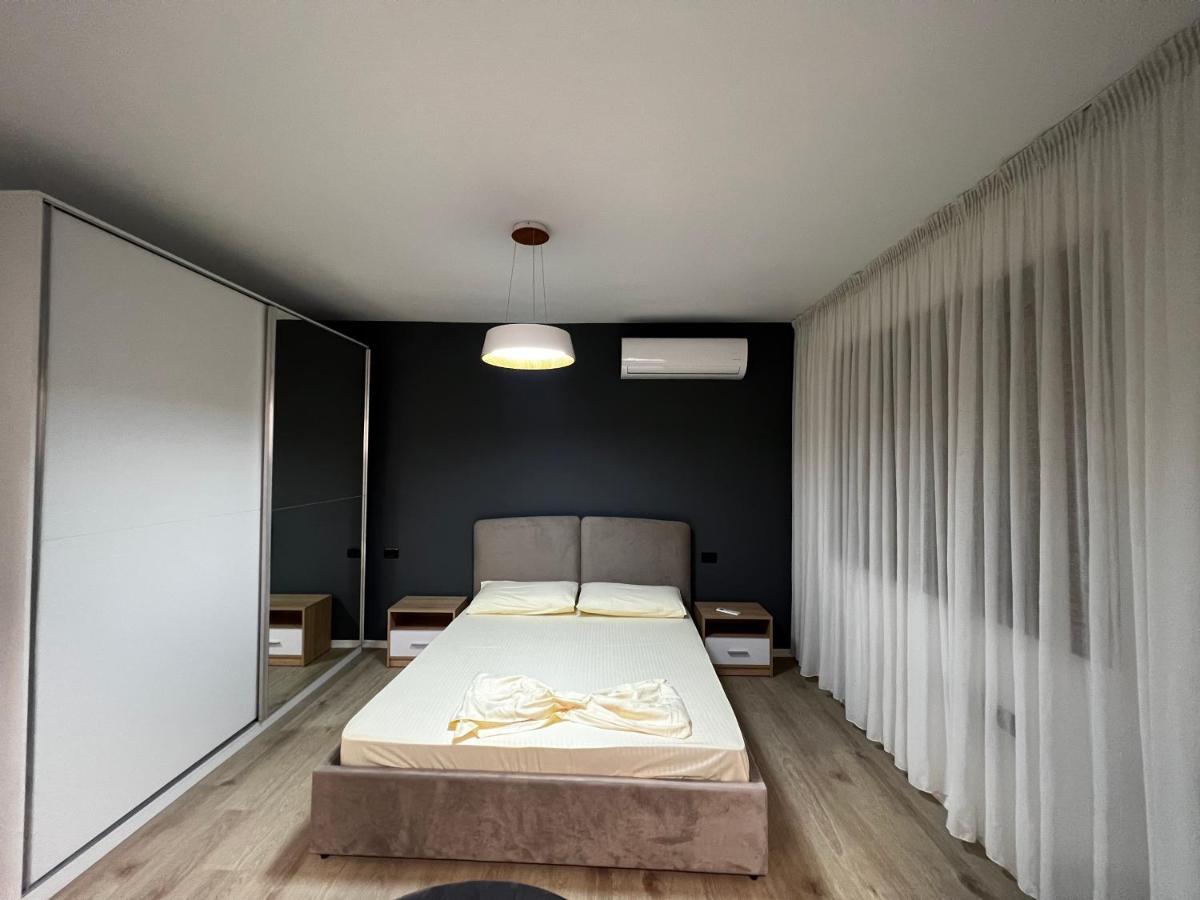 Amion Apartment In Center Of Tirana Exterior foto