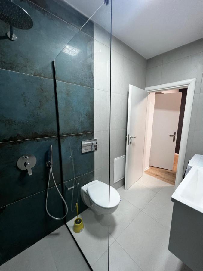 Amion Apartment In Center Of Tirana Exterior foto