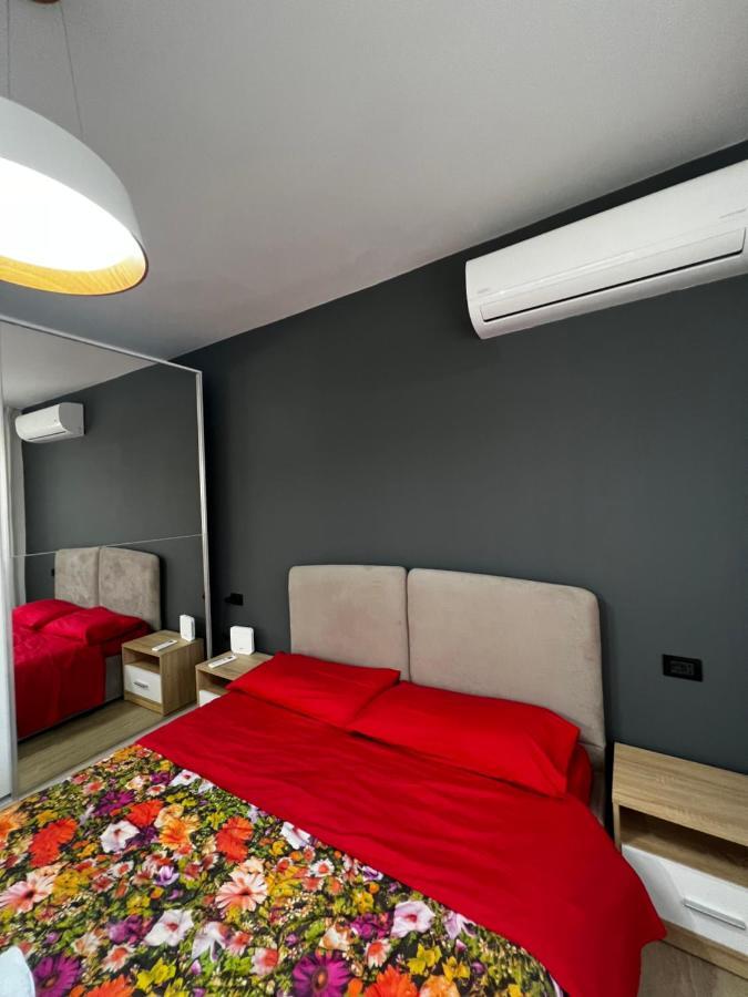 Amion Apartment In Center Of Tirana Exterior foto