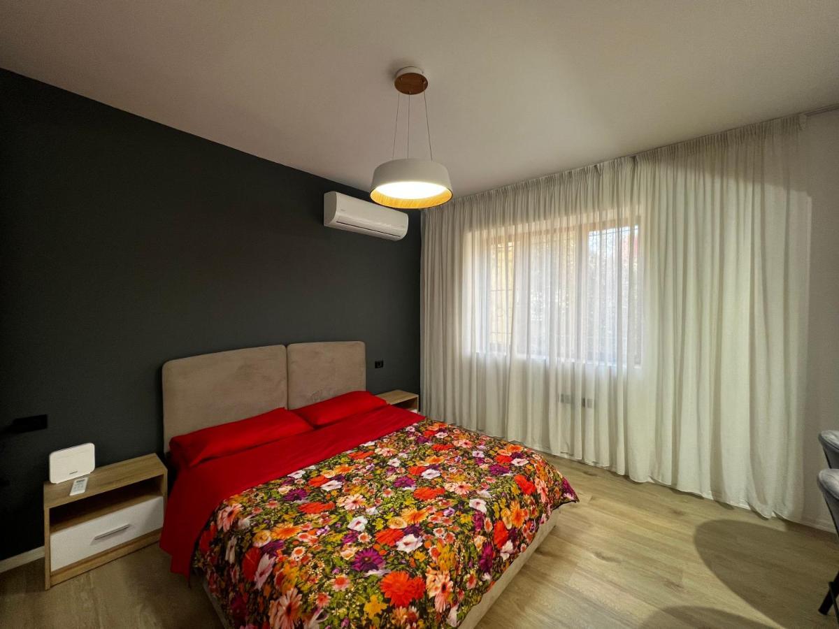 Amion Apartment In Center Of Tirana Exterior foto